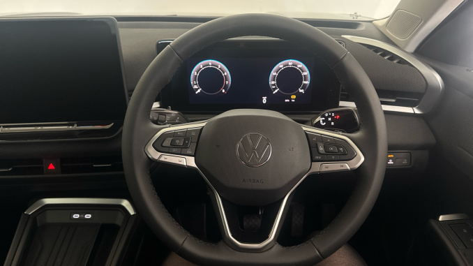 Volkswagen T-Roc 1.5 eTSI Life 5dr DSG Petrol Hatchback - Image 10